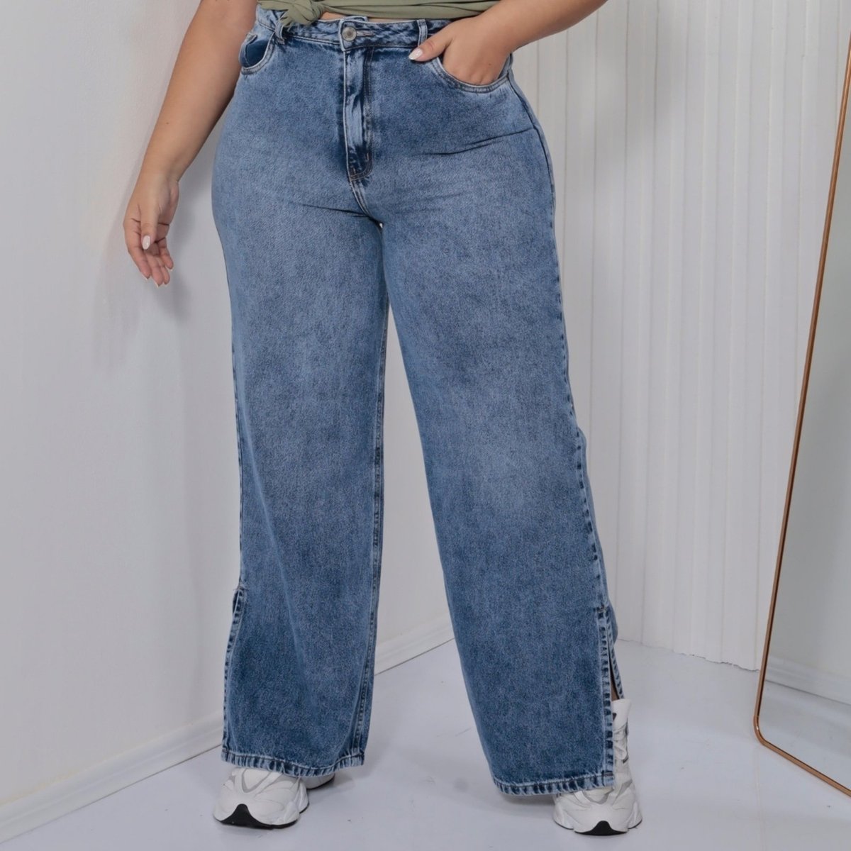 Calça Wide Leg Jeans Plus Size com Abertura Lateral Feminina Revanche Iguaracy