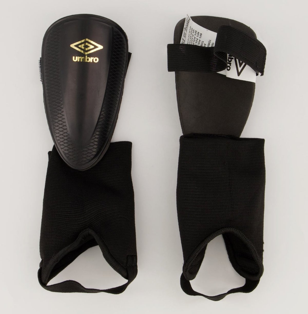 Imagem principal Caneleira Umbro Protection CT Juvenil Preta preto Umbro preto