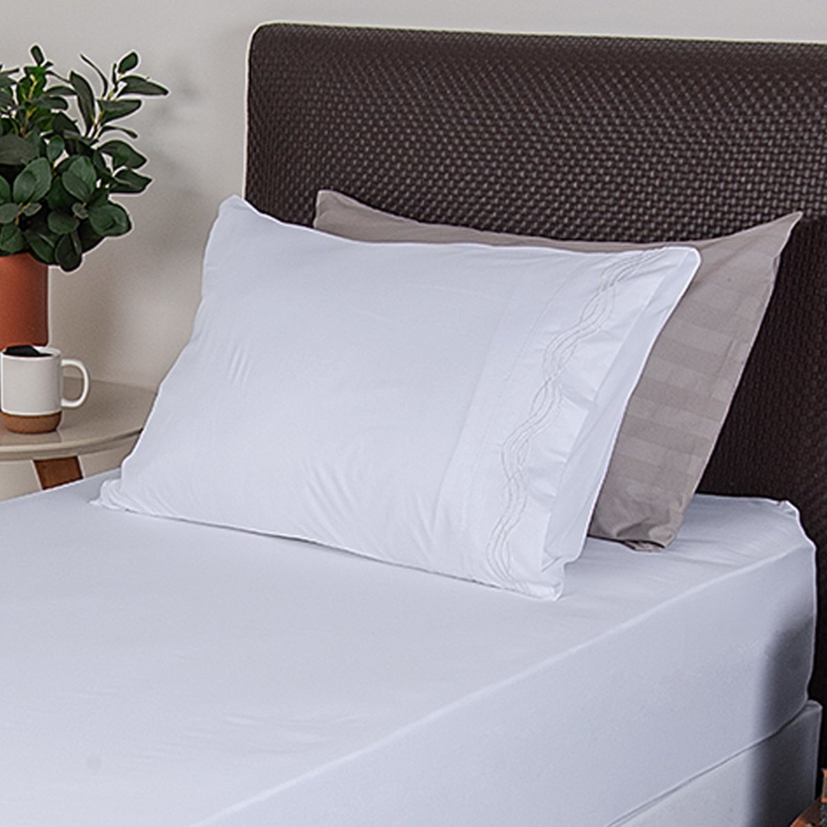 Jogo de Cama Solteiro 2 Peças Micro Percal 300 Fios Bordado Branco - BF Colchões