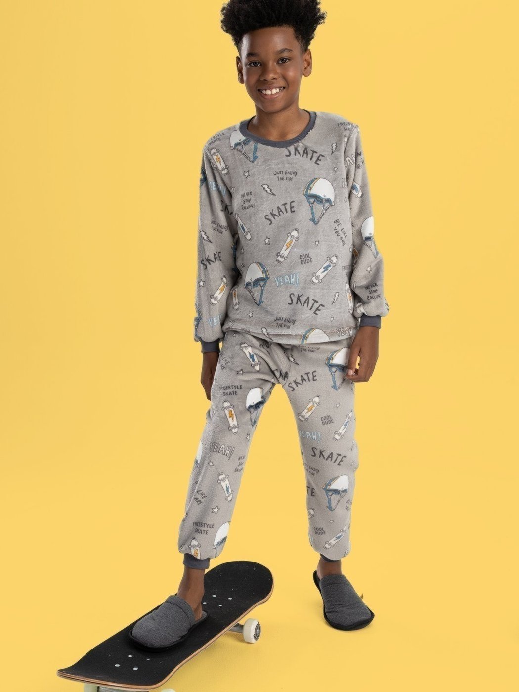 Imagem principal Pijama Juvenil Menino de Inverno em Soft Fleece Skate Magicamente Kids cinza Magicamente Kids cinza