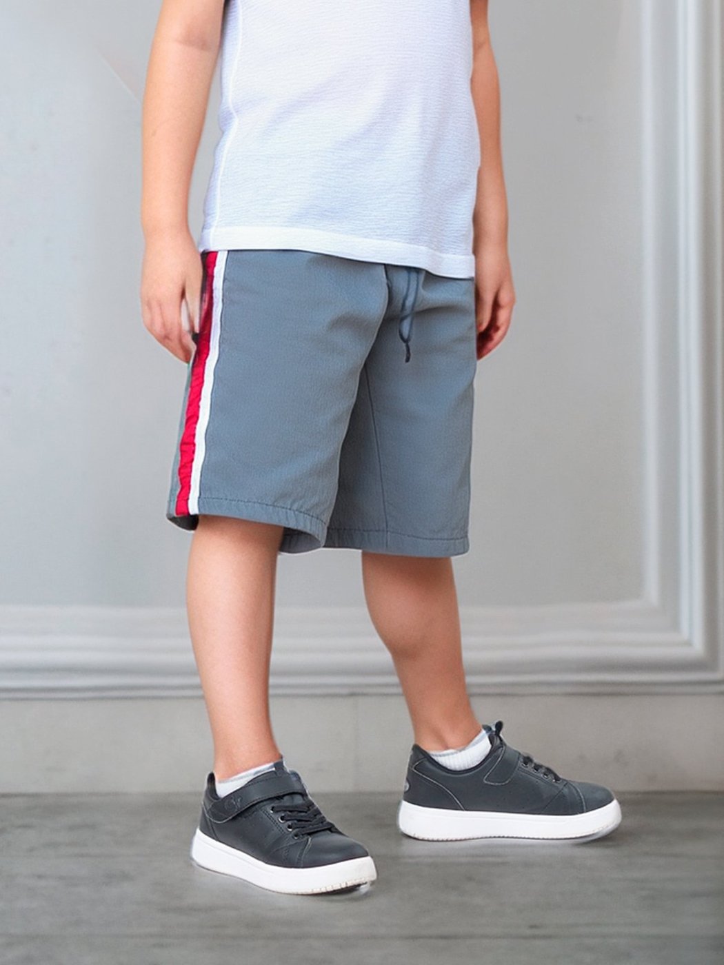 Imagem principal Infantil - Bermuda Popular Frent´s Menino Short Com Faixa Lateral Bolso Traseiro Tactel Leve Frent's preto Frent's preto