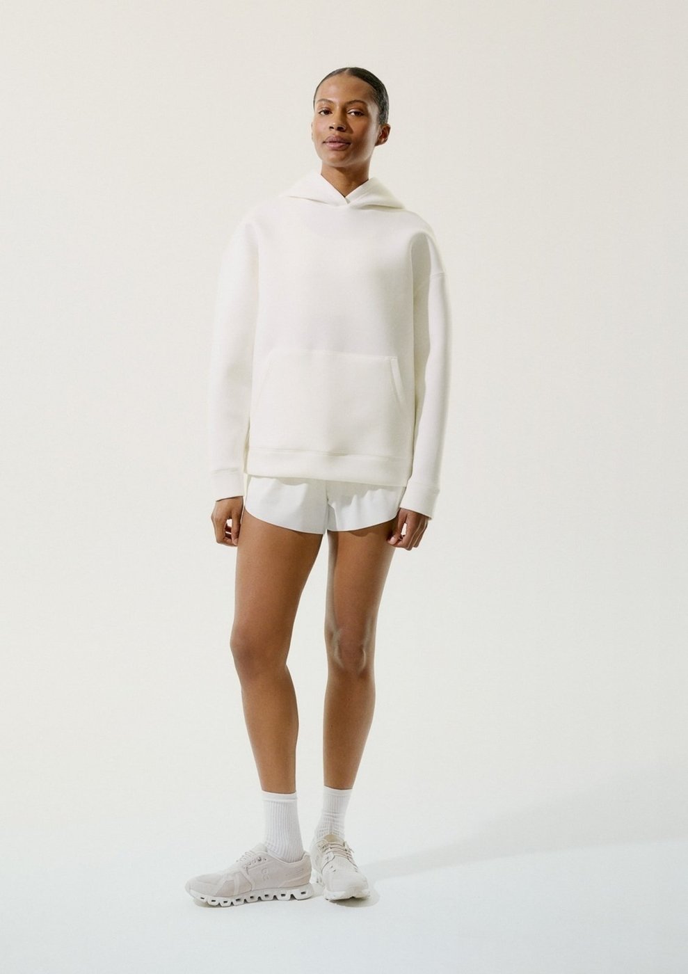 Imagem principal Blusão Esportivo Feminino Com Capuz Hering HERING SPORTS off-white HERING SPORTS off-white