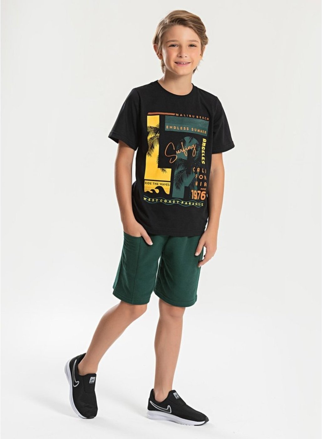 Imagem principal Infantil - Conjunto Verão Menino Camiseta e Bermuda Com Bolso Califórnia Vibes Molekada preto Molekada preto