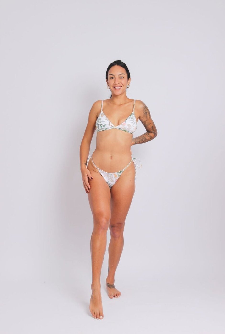 2408 - Calcinha de Biquíni de Amarrar Com Lacinho Fino Luxemburgo - Duna Casual