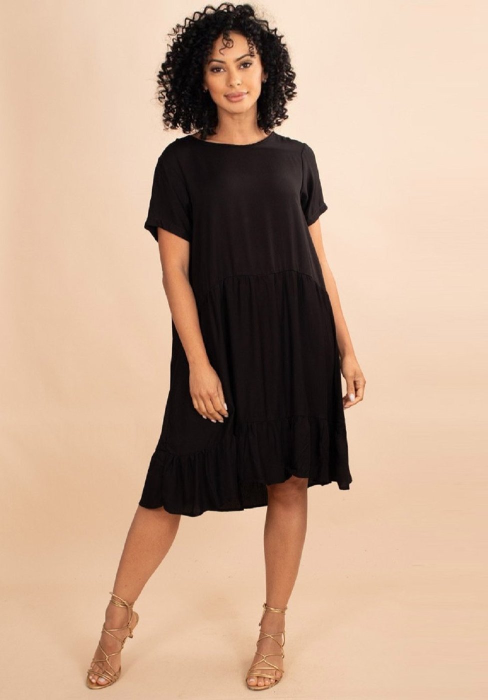 Vestido Curto Viscose Camadas Xororó