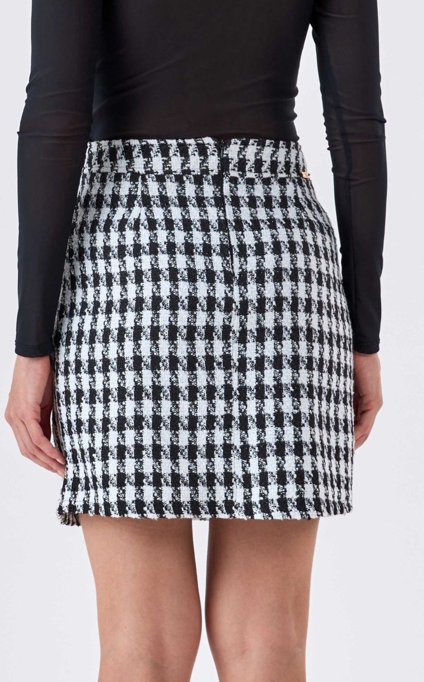 Saia Curta PKS Alfaiataria Tweed Preto e