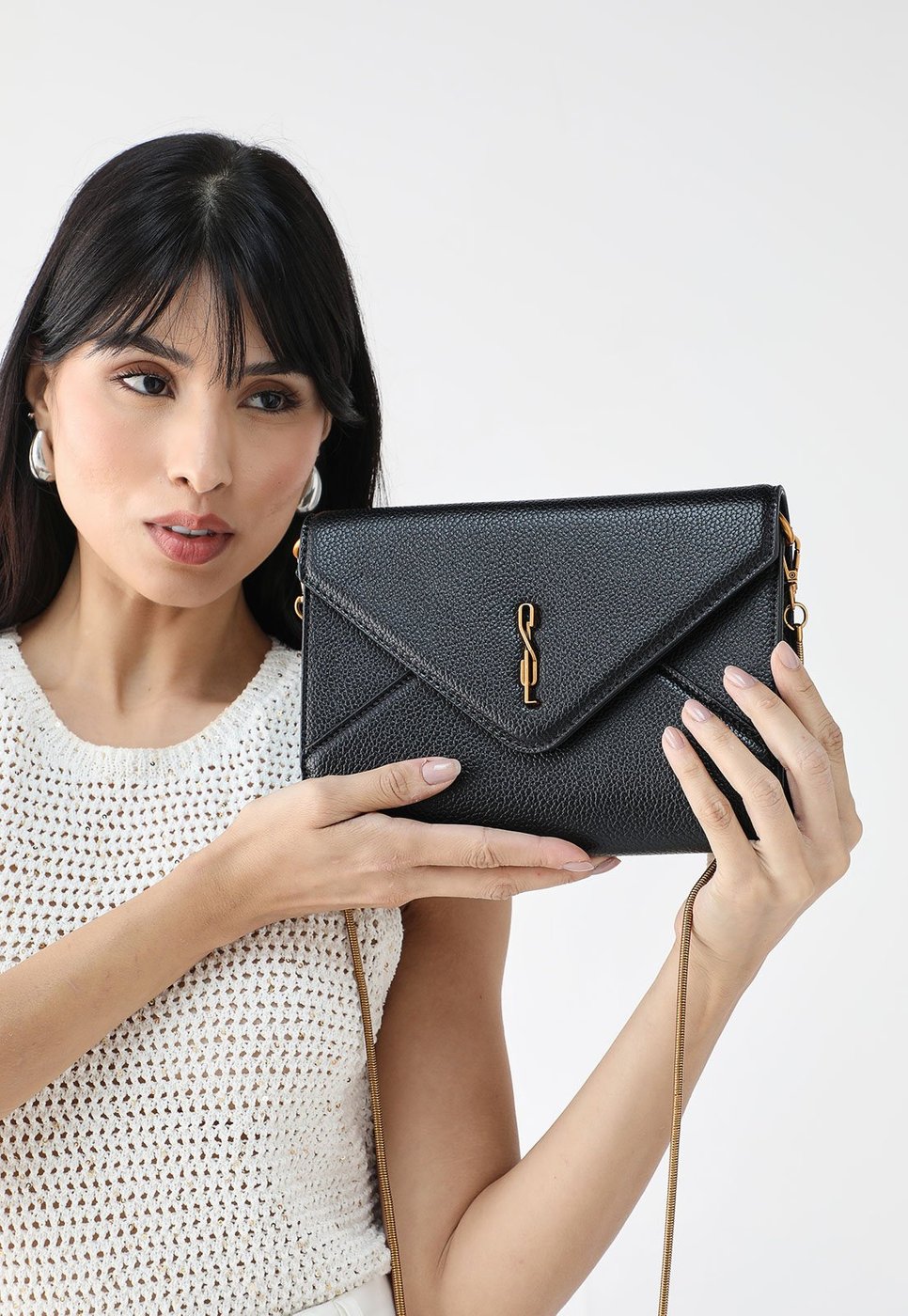 Bolsa Transversal Santa Lolla Alça Corrente Preta