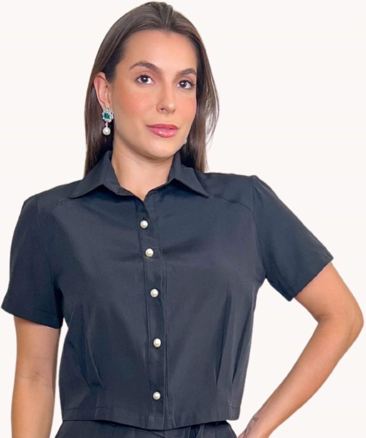 Imagem principal CAMISA FEMININA COM PREGAS NO CÓS Art Livre preto Art Livre preto