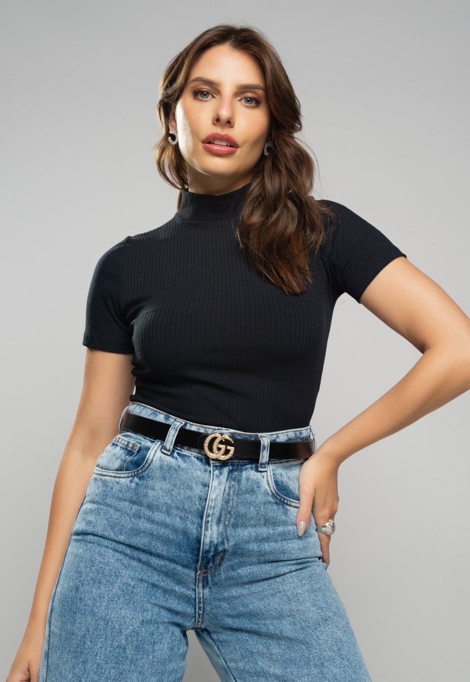 Blusa Salvatore Gola Alta Malha Canelada Preta