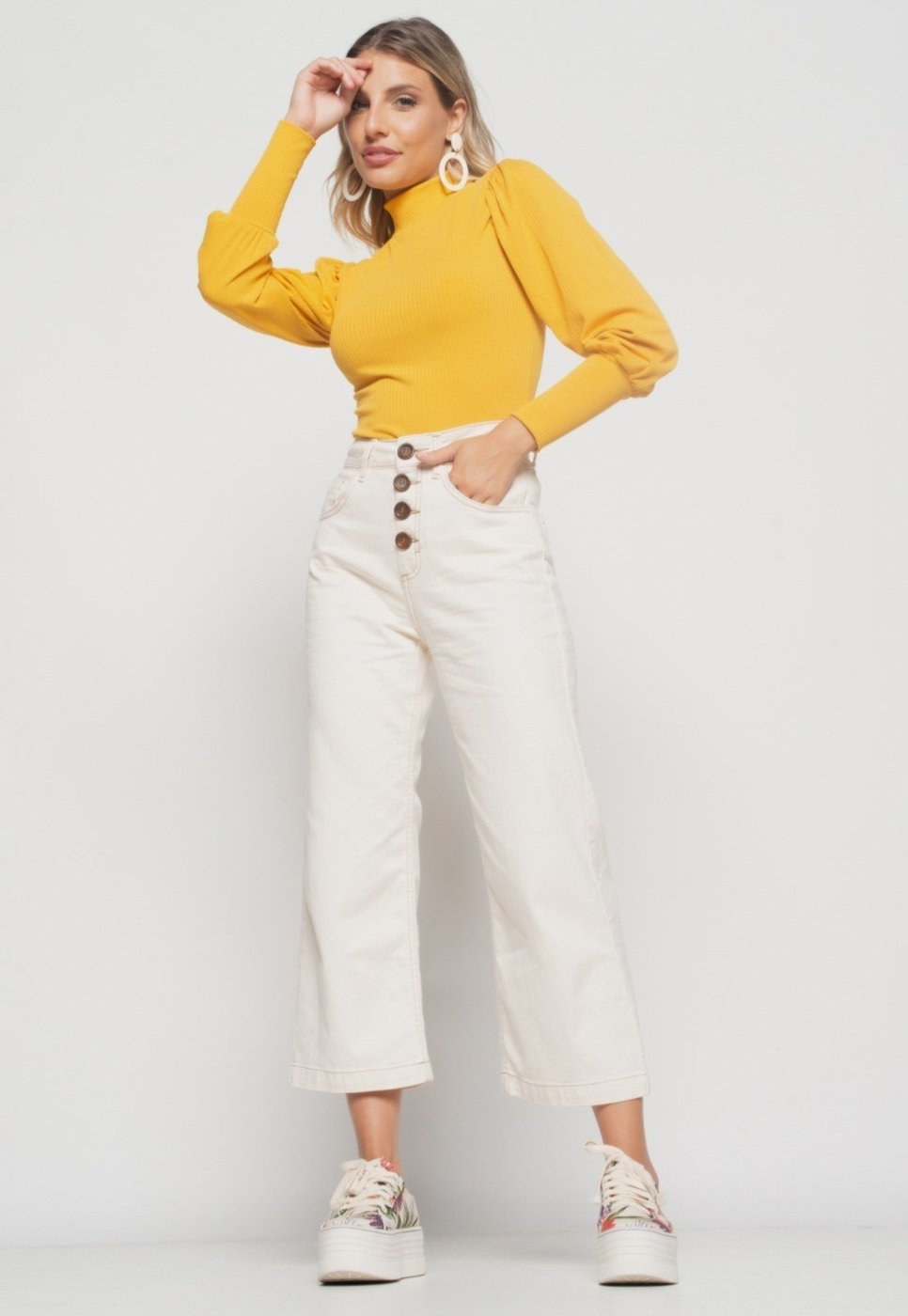 Blusa Salvatore Princesa Manga Longa Canelada Mostarda