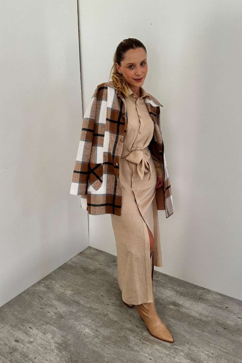 Imagem principal Vestido Vanibele Chemise bege Vanibele bege