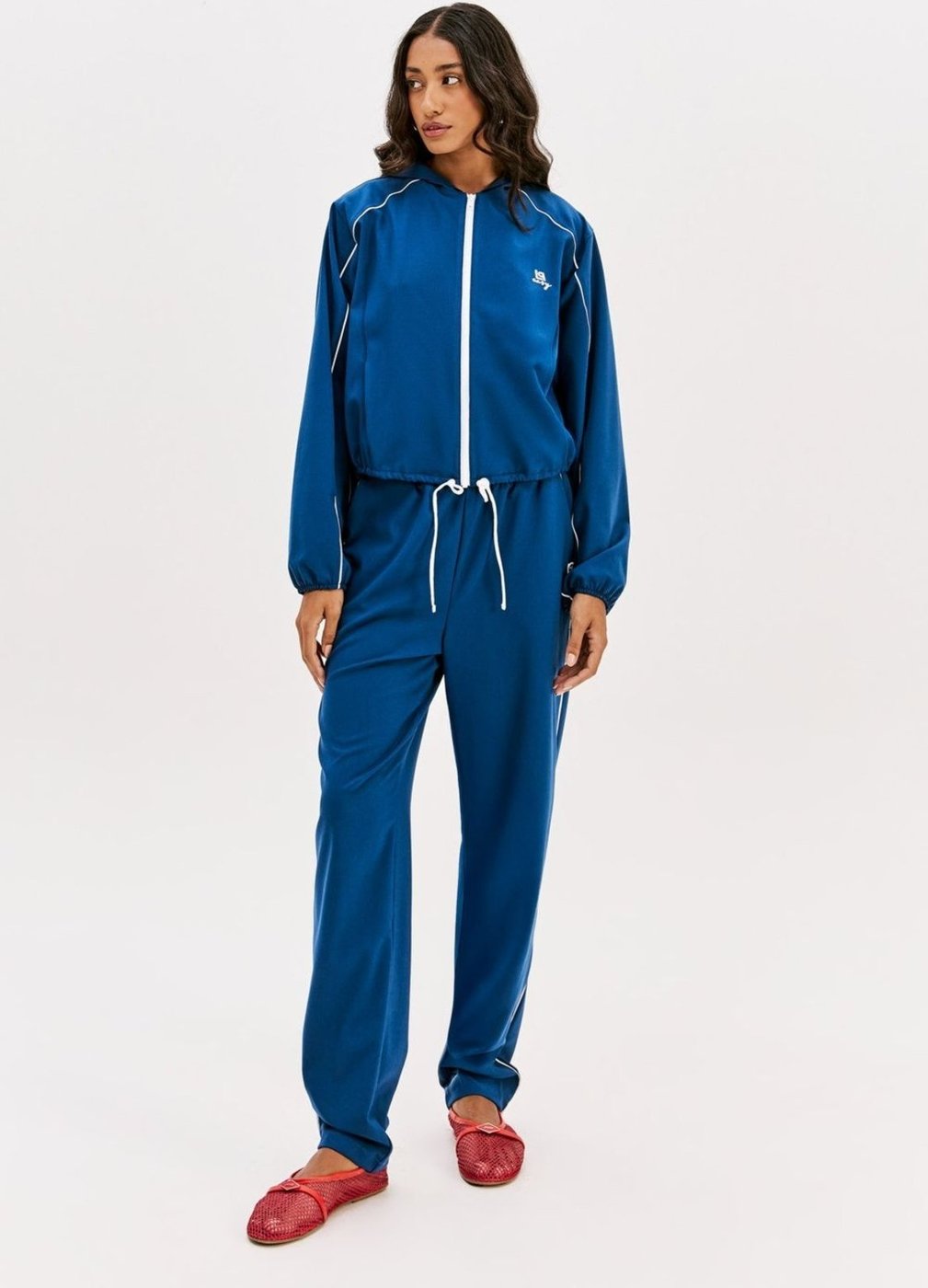 Calça Reta Cintura Alta Com Bordado