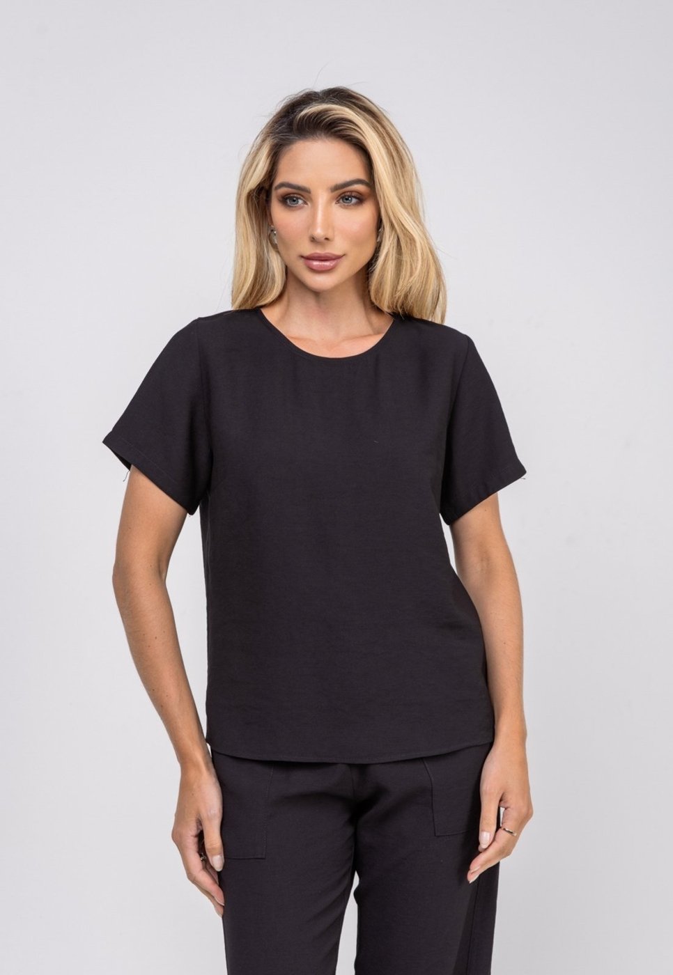 Blusa Alfaiataria Básica Manga Curta Salvatore