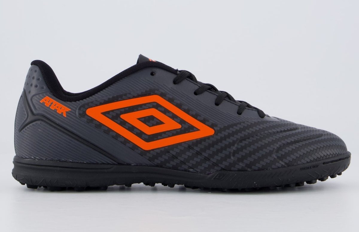 Chuteira Umbro Attak III Society Preta e Cinza