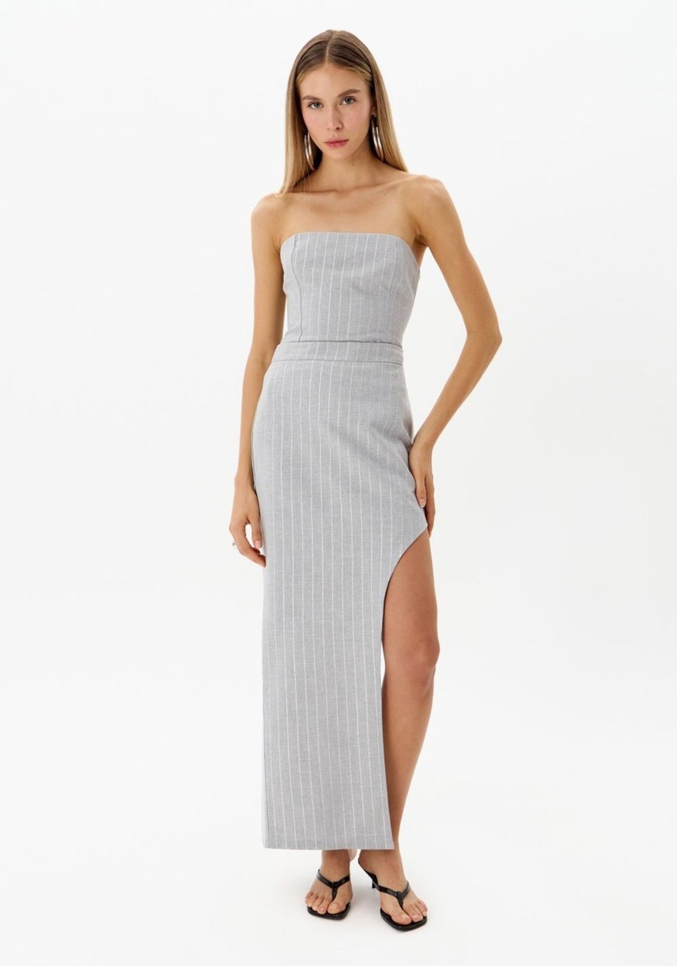 Saia Super Midi Alfaiataria Assimétrica Risca de Giz