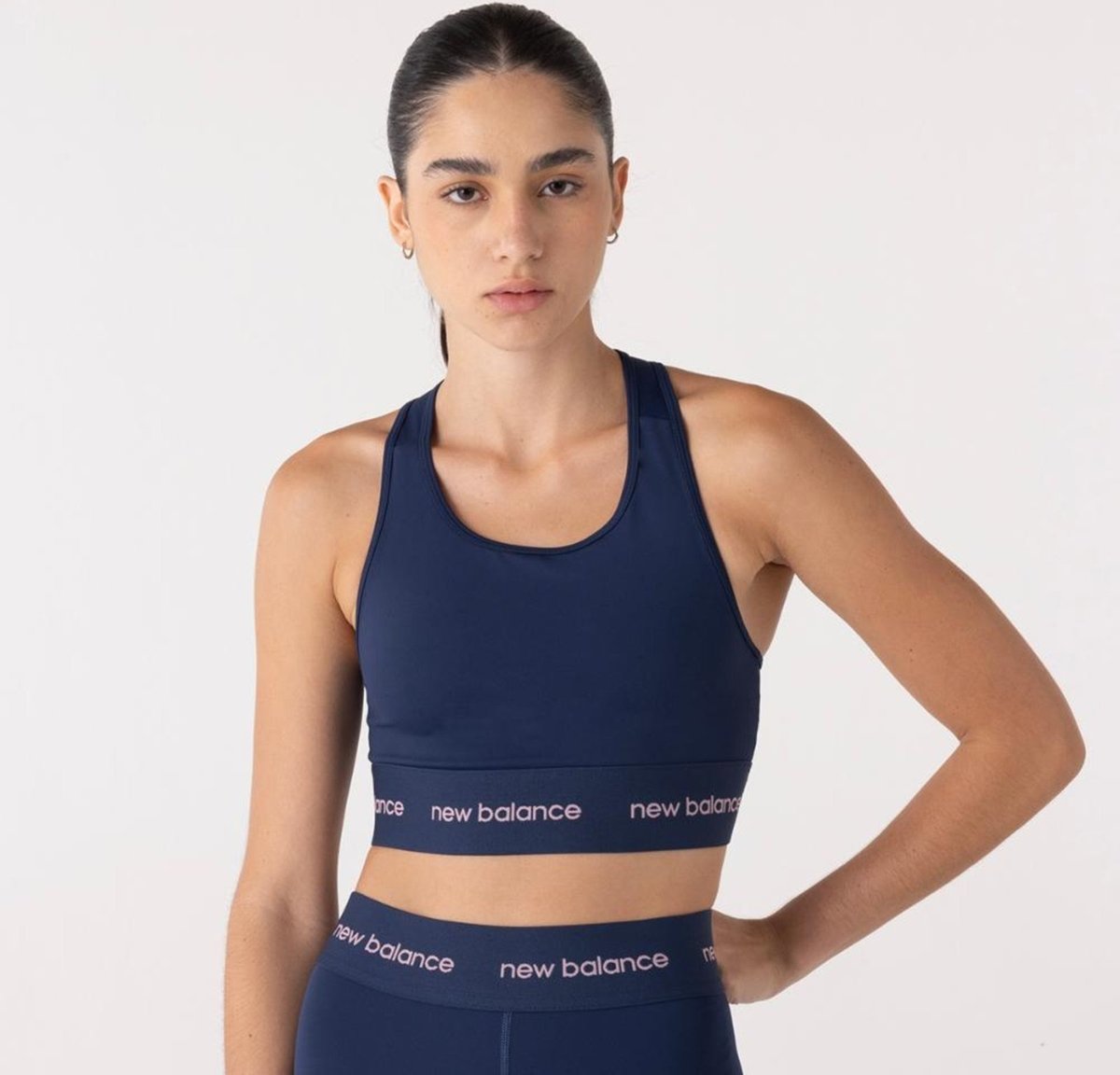 Imagem principal Top Sport Essentials Active Feminino New Balance incolor New Balance incolor