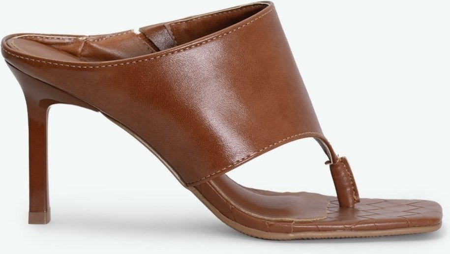 Imagem principal Open Mule Carine Suzana Santos caramelo Suzana Santos caramelo