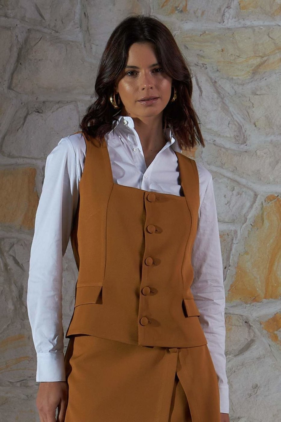 Imagem principal Regata Vanibele Alfaiataria Mostarda caramelo Vanibele caramelo