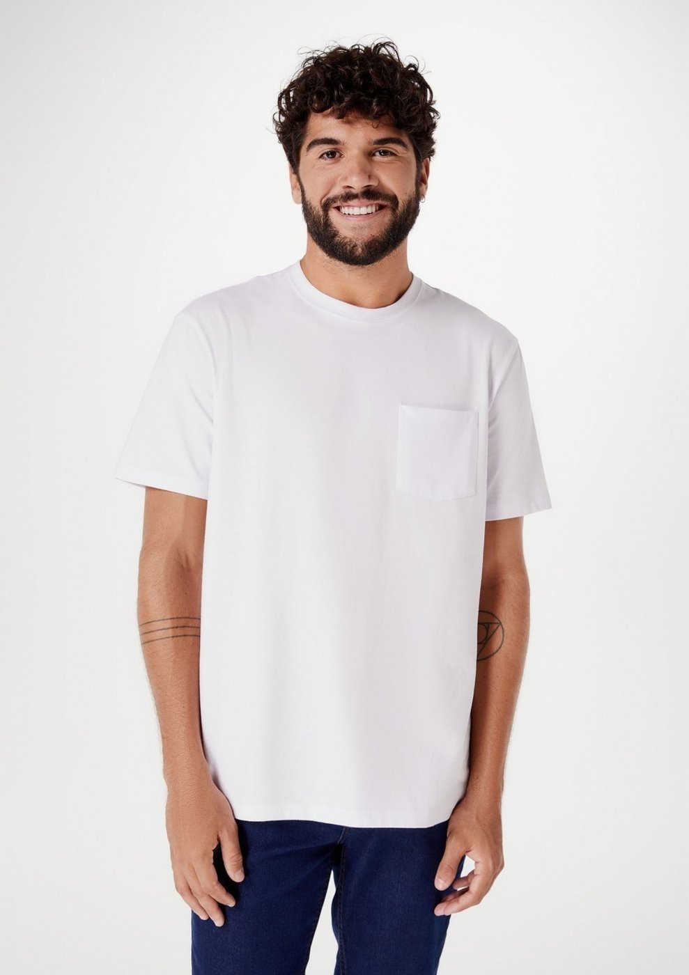 Imagem principal Camiseta Básica Masculina Super Cotton Com Bolso Hering preto Hering preto