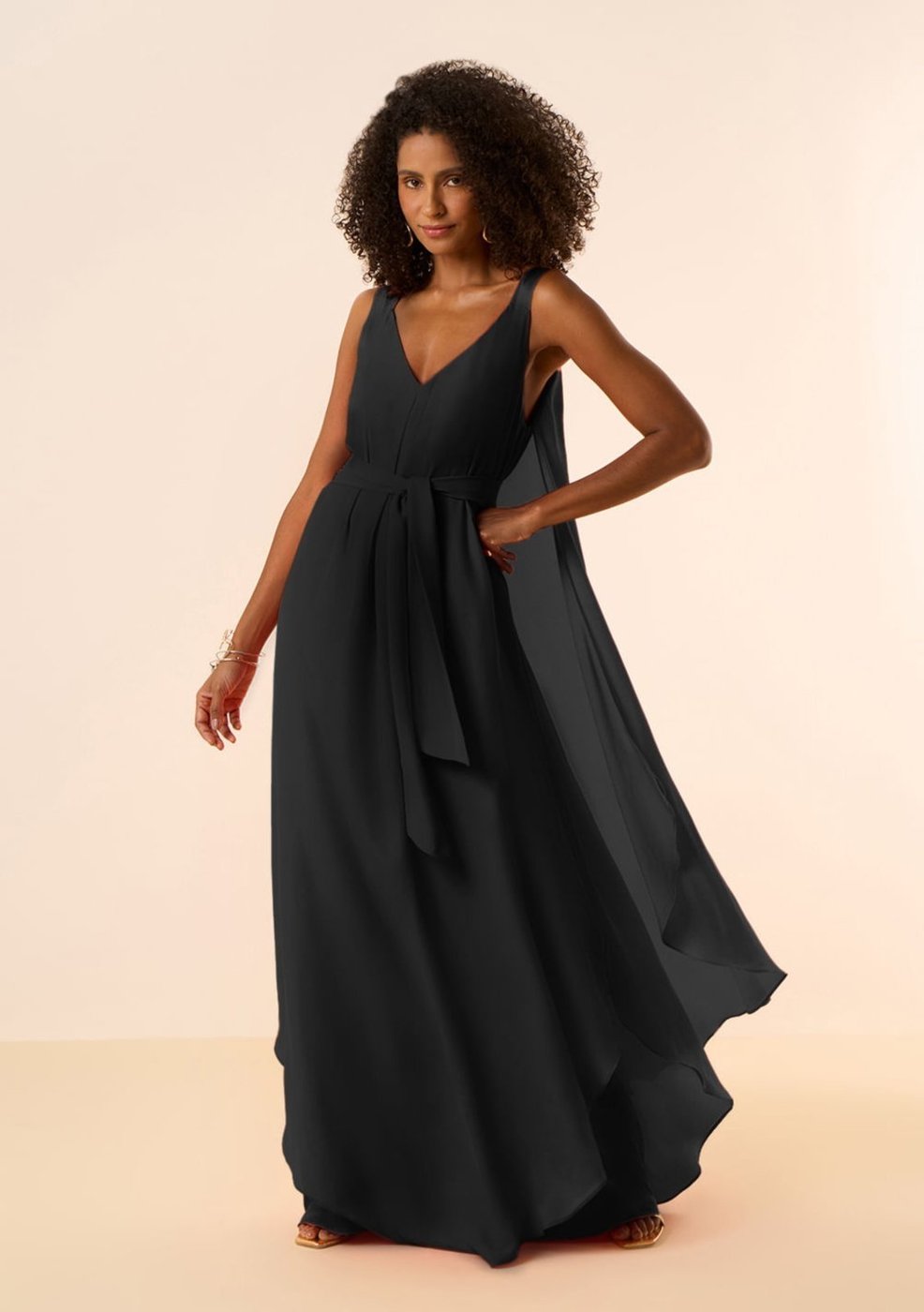 Imagem principal Vestido Maria Valentina Solto Decote V Com Alça Longo preto Maria Valentina preto