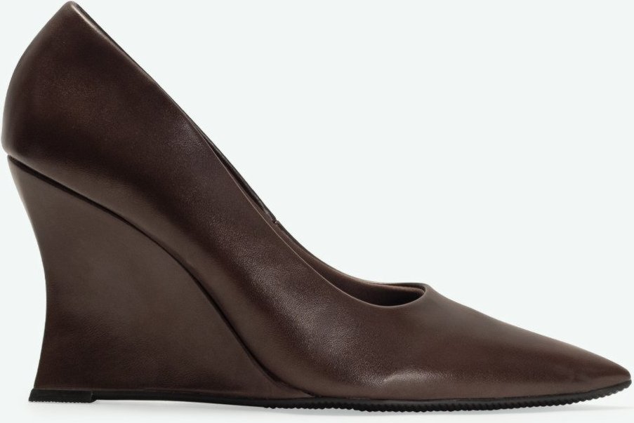 Imagem principal Scarpin Ioná Suzana Santos bege Suzana Santos bege