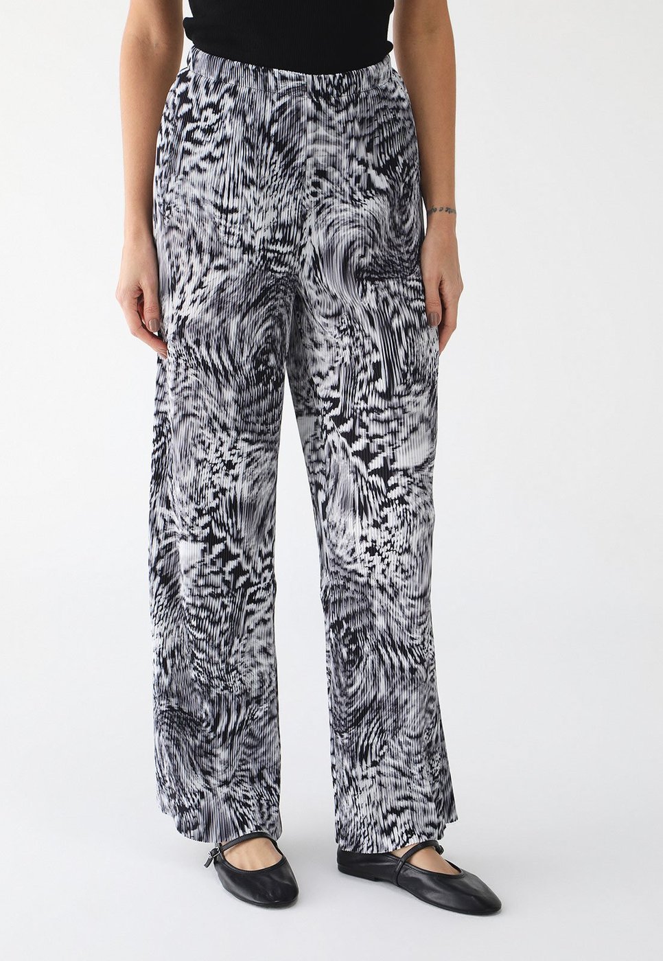 Calça TOPSHOP Reta Plissada Off-White