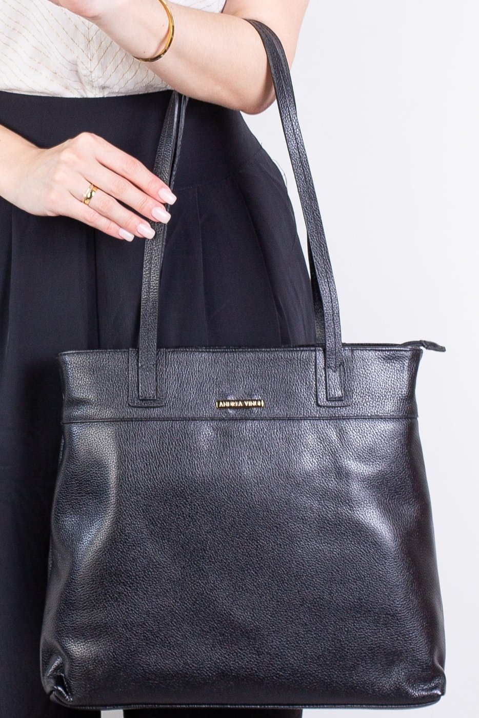 Imagem principal Bolsa Andrea Vinci De Couro Liso Abigail preto Andrea Vinci preto