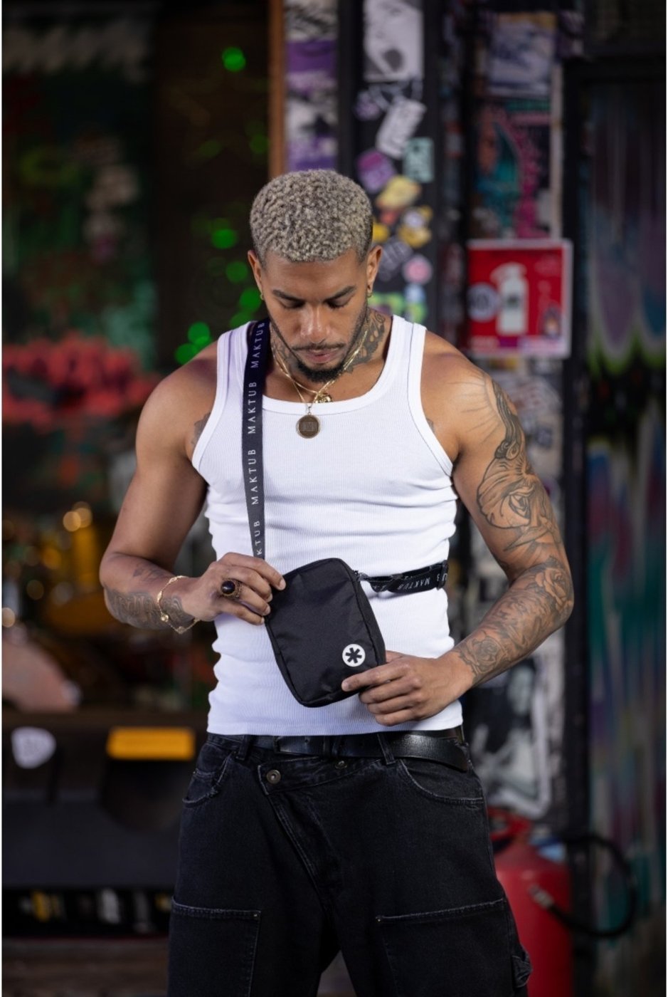 Shoulder Bag Bolsa Transversal Pochete Academia Treino Viagem Passeio Esportivo Porta maktub modelo pack