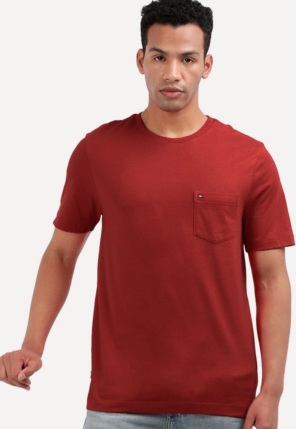 Imagem principal Camiseta Tommy Jeans Masculina Regular Pocket Vermelha vermelho Tommy Jeans vermelho