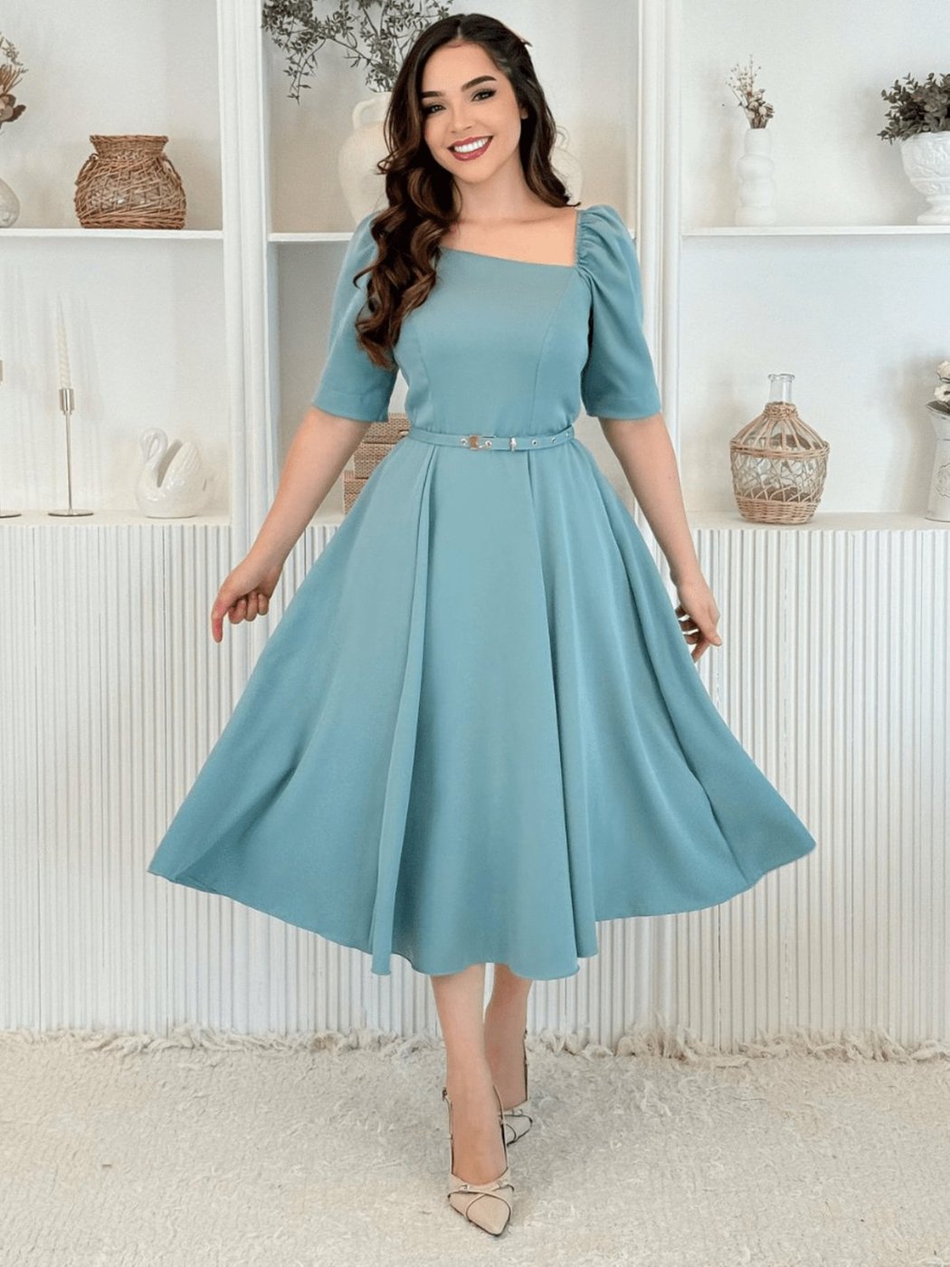 Imagem principal Vestido Midi Social Elegante Decote Quadrado Assimétrico de Festa Convidada Sarah Cristina Brand verde Sarah Cristina Brand verde