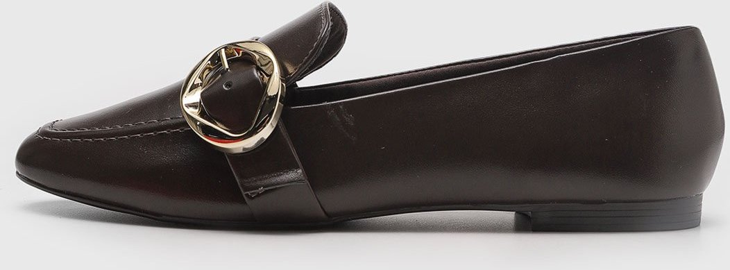 Mocassim Feminino Via Uno Detalhe Dourado