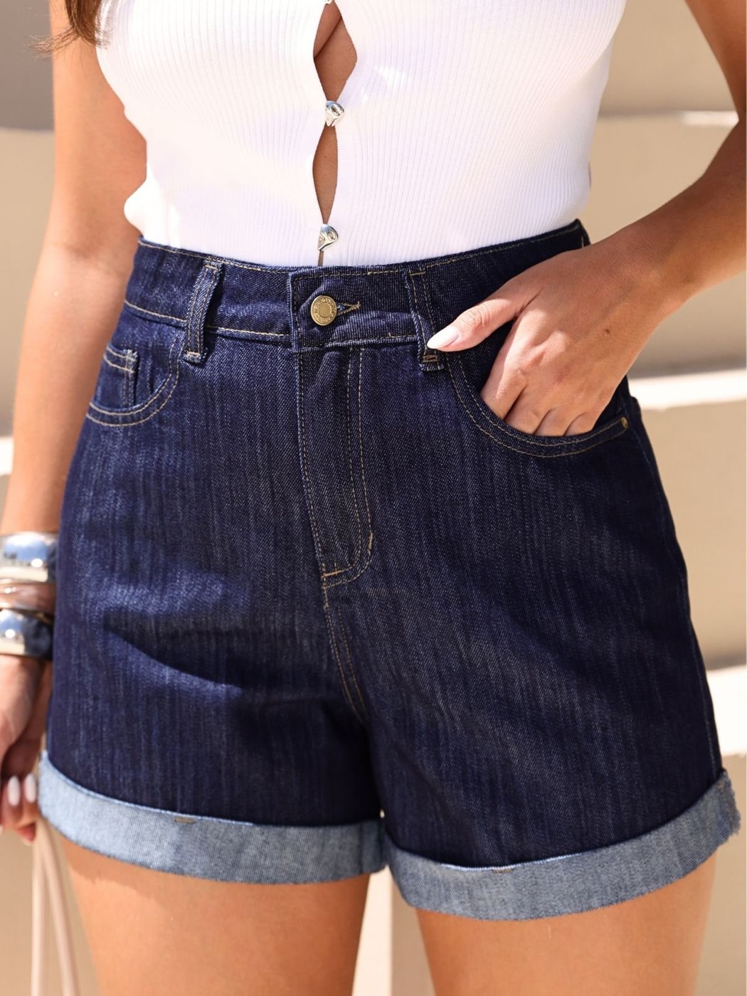Shorts Jeans Feminino Mom Lavagem Escura