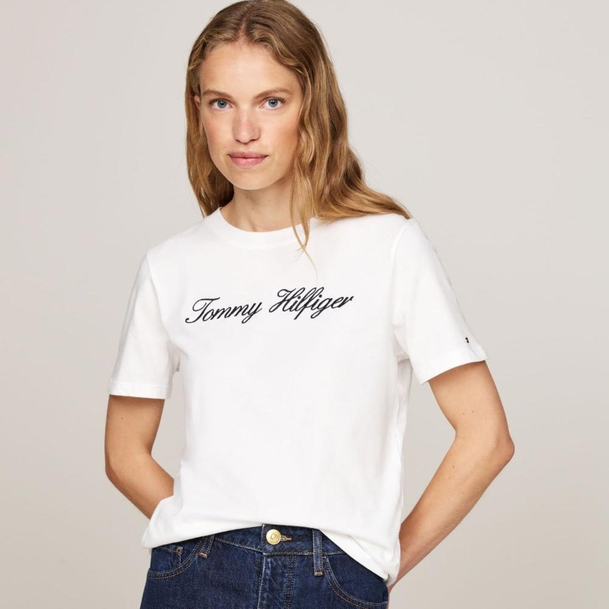 Imagem principal Camiseta Logo Cursivo Tommy Hilfiger incolor Tommy Hilfiger incolor