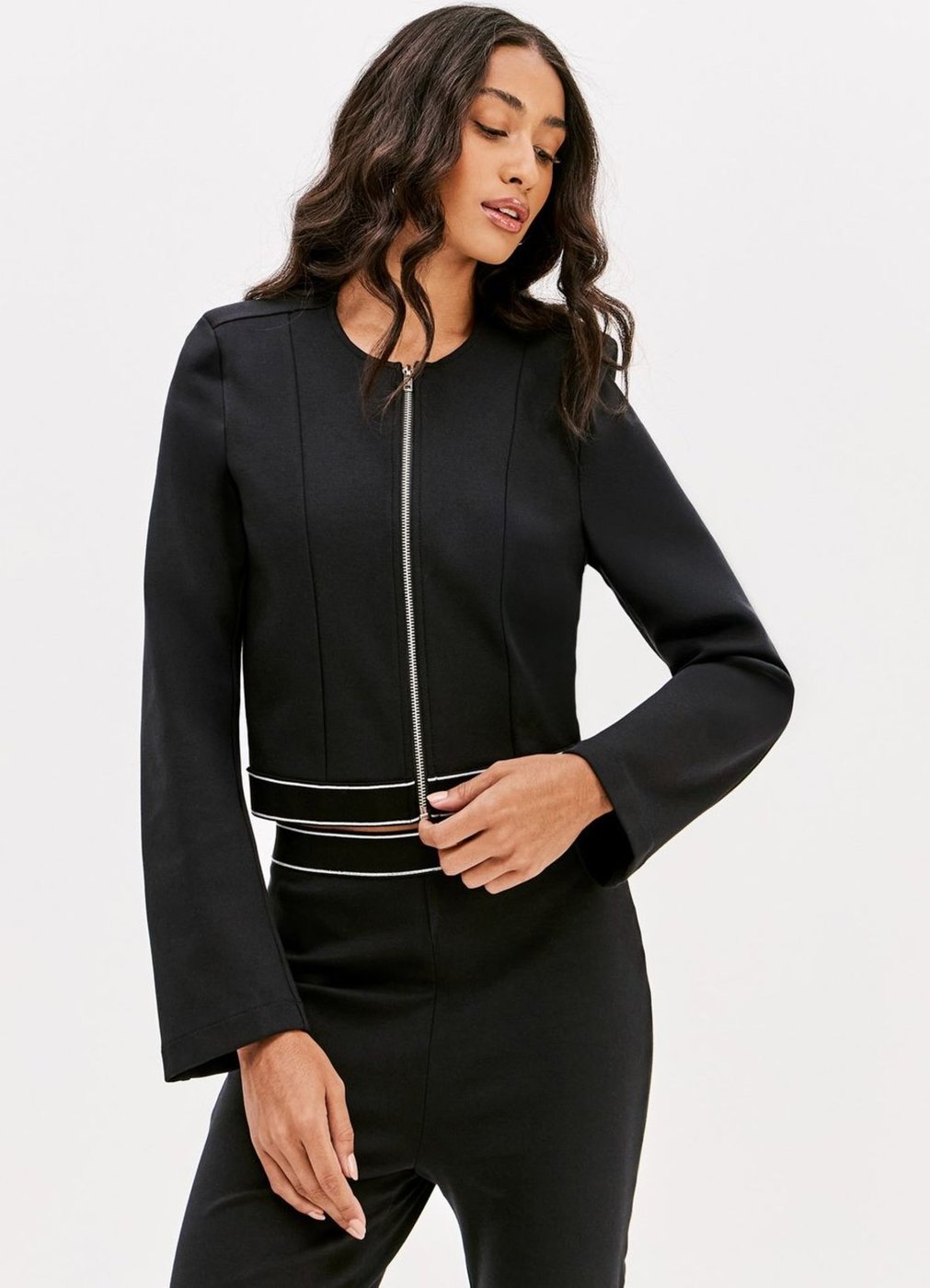 Imagem principal Casaqueto Manga Longa Com Zíper Sport Easy preto Sport Easy preto