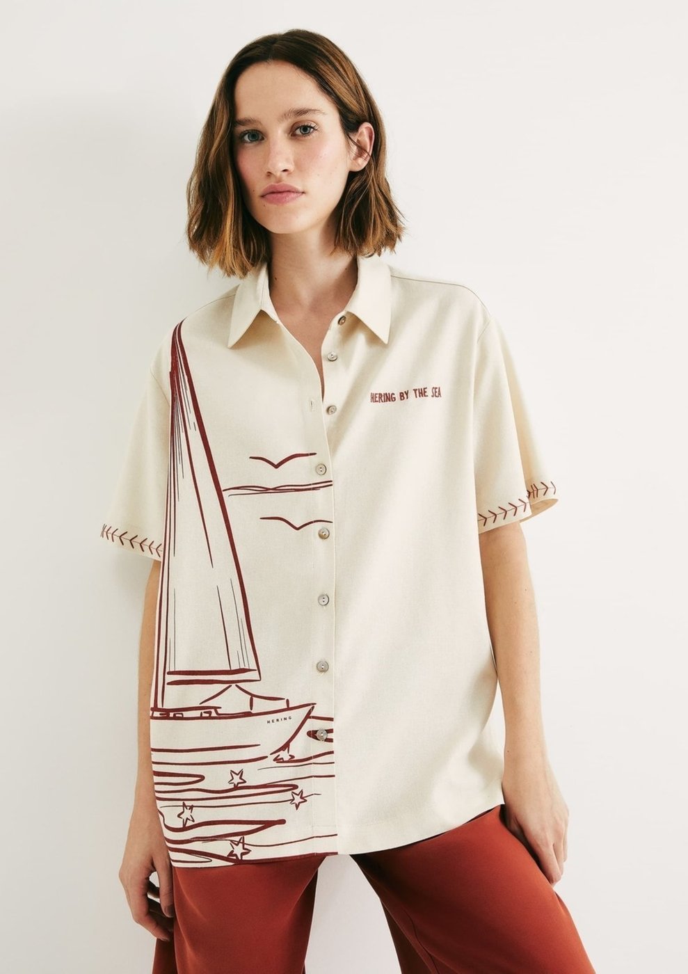 Imagem principal Camisa Feminina Manga Curta Estampada Hering bege Hering bege