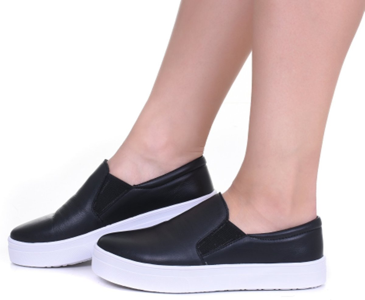 Tênis Slip On Feminino de Couro Comfort