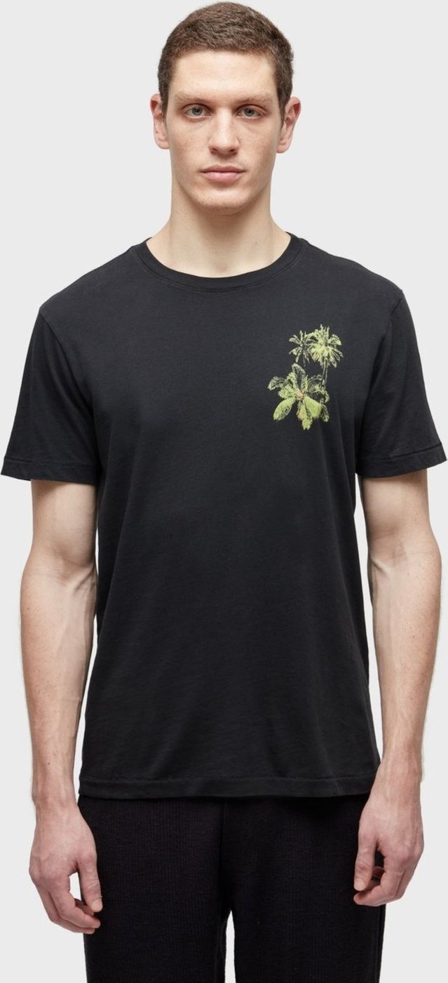 Imagem principal T-shirt soft used coqueiro black mc preto black preto black