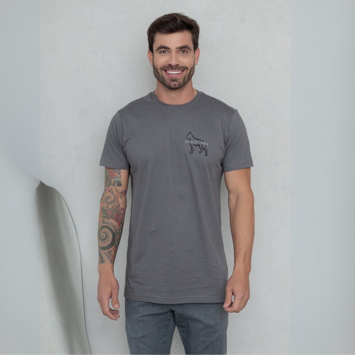 Imagem principal Camiseta Bordada Masculino Revanche Ugerno verde oliva Revanche verde oliva