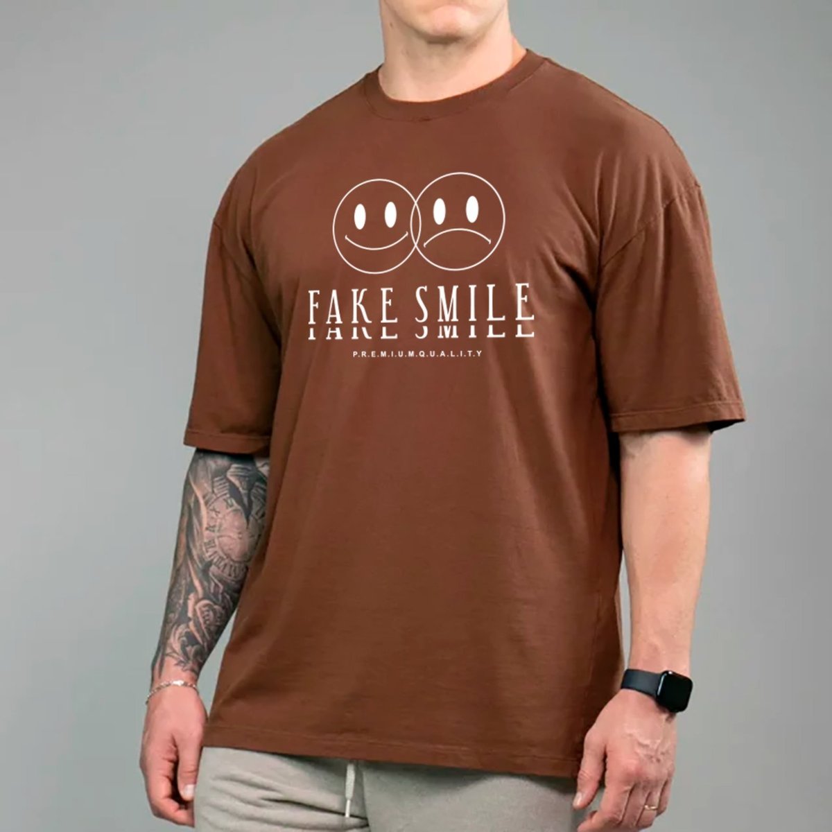 Imagem principal Camiseta Ousy Streetwear Fake Smile Premium Oversized Unissex marrom ousy marrom