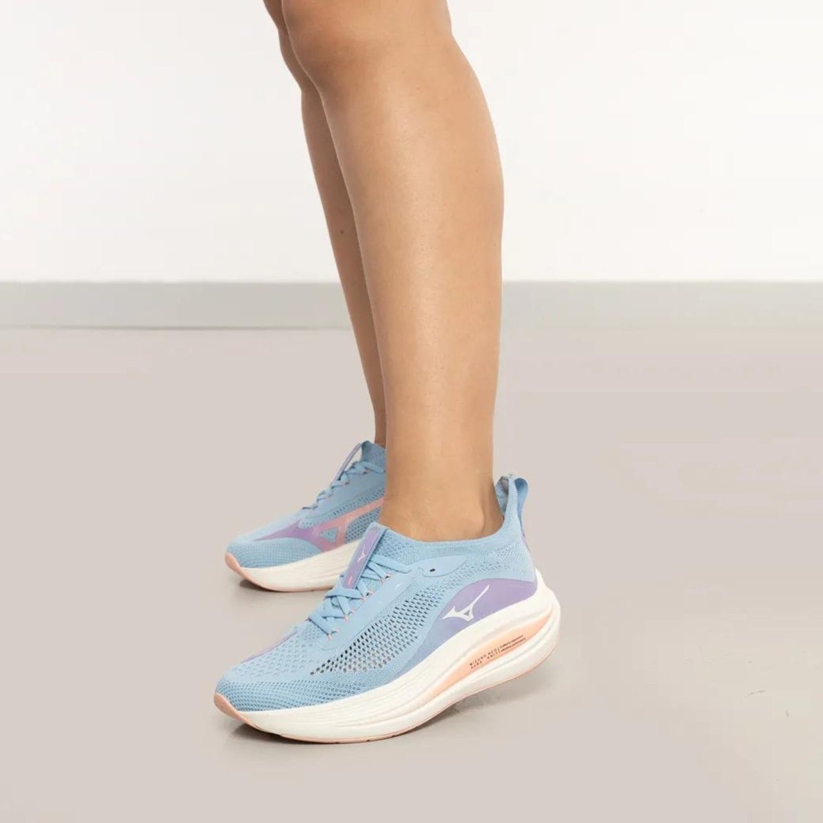 Imagem principal Tênis Mizuno Neo Aura Knit Feminino bege Mizuno bege