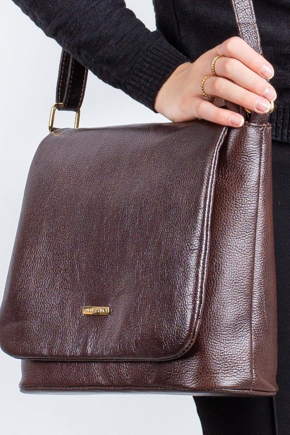 Imagem principal Bolsa Andrea Vinci Transversal Em Couro Liso Com Tampa Isadora - Café vermelho Andrea Vinci vermelho