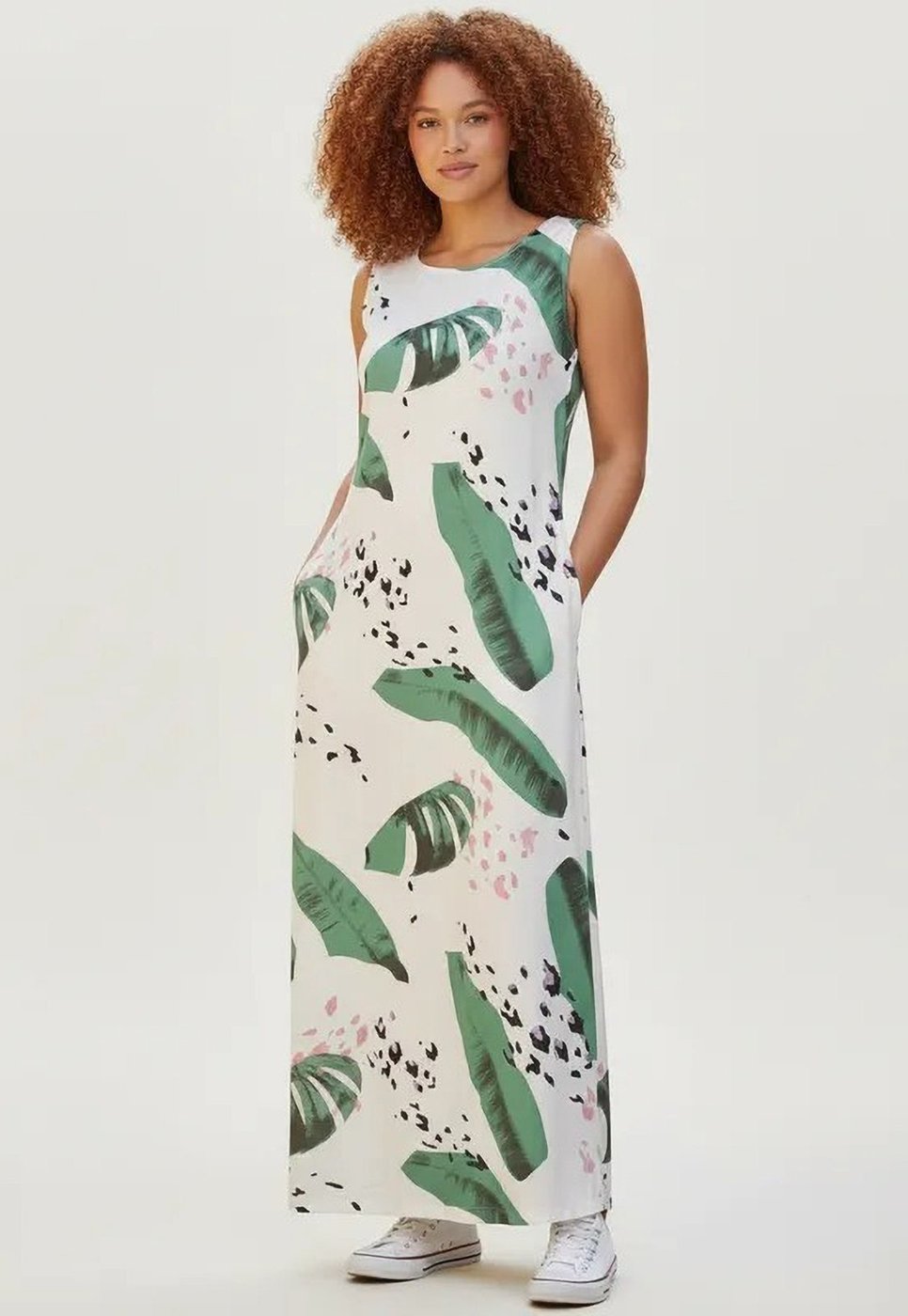 Vestido CabanaFree Longo Plano com Bolso Estampa Folhagem Poética