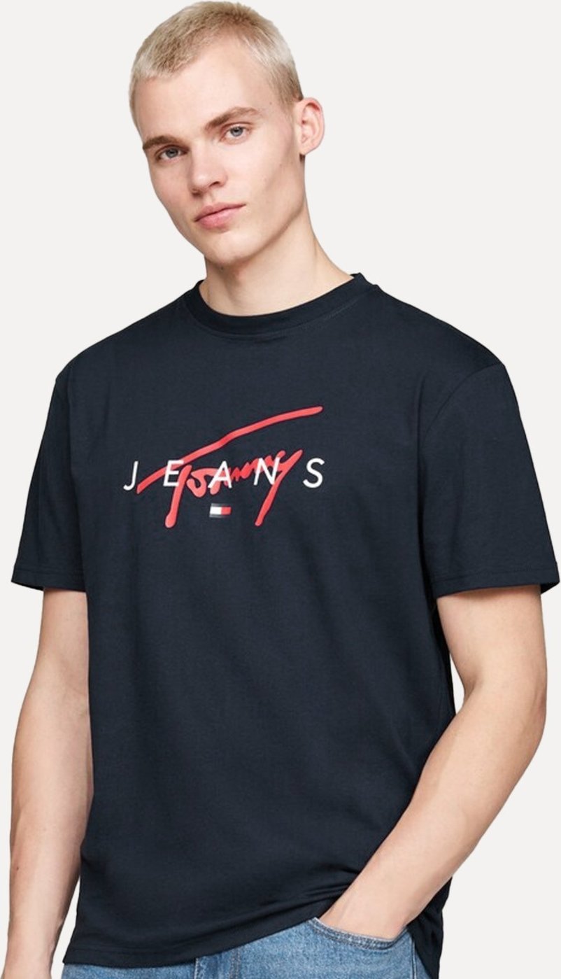 Imagem principal Camiseta Tommy Jeans Masculina Regular Signature Twist Logo Tee azul marinho Tommy Jeans azul marinho