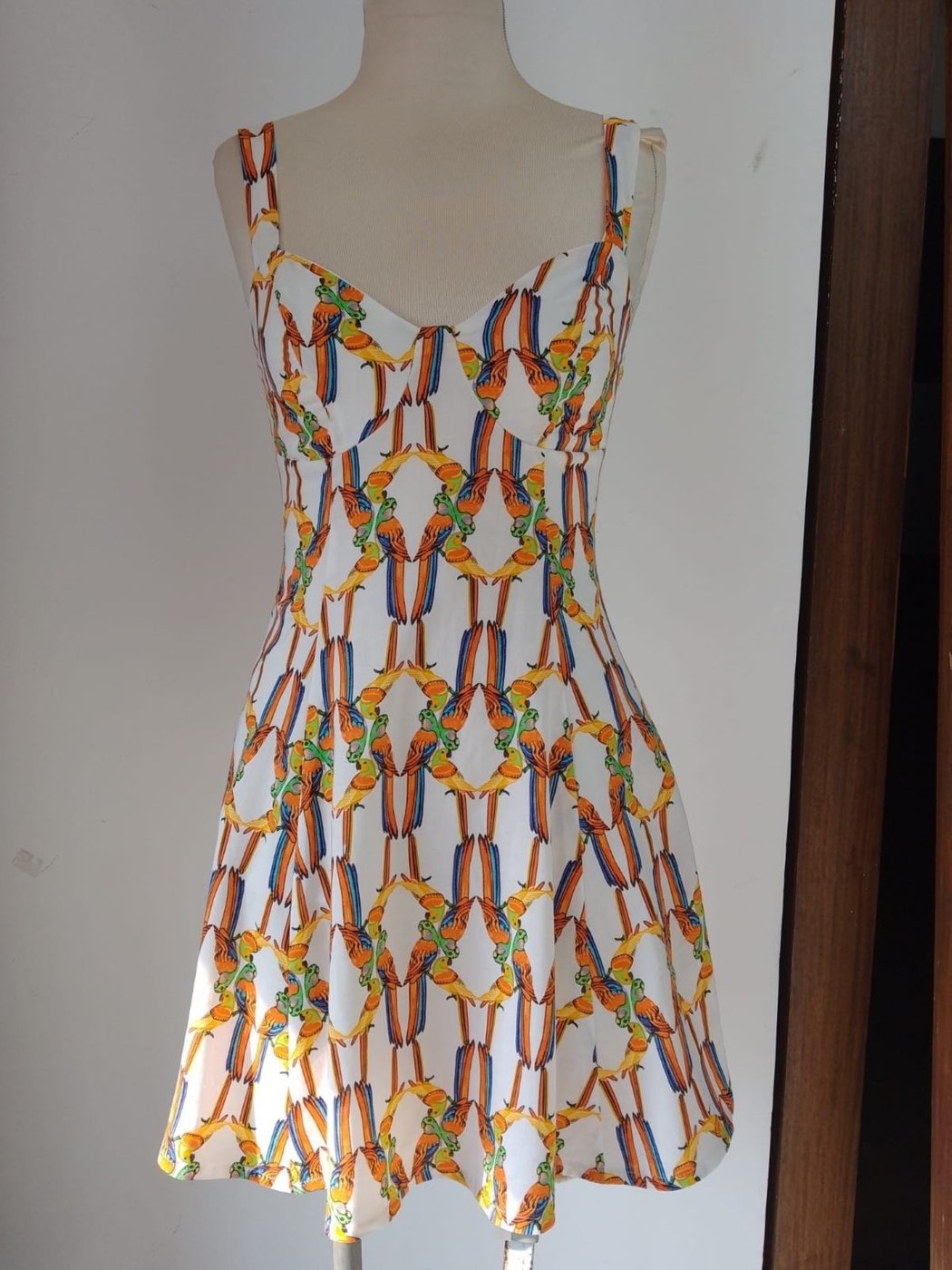 Sawary Fashion Vestido Curto Evasê Estampa Aves