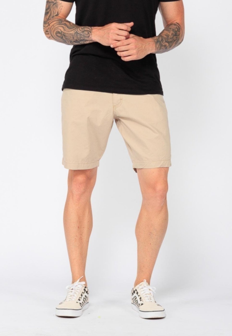 Imagem principal Bermuda Masculina Chino em Sarja Conforto e Estilo Casual Macaw verde/verde militar/verde oliva verde Macaw verde/verde militar/verde oliva verde