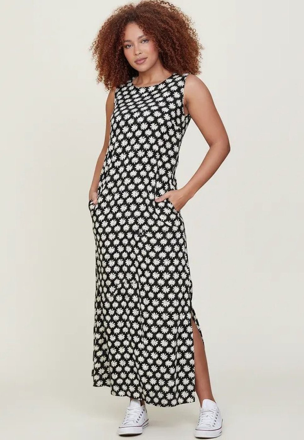 Vestido CabanaFree Longo Plano com Bolso Estampa Festa das Margaridas