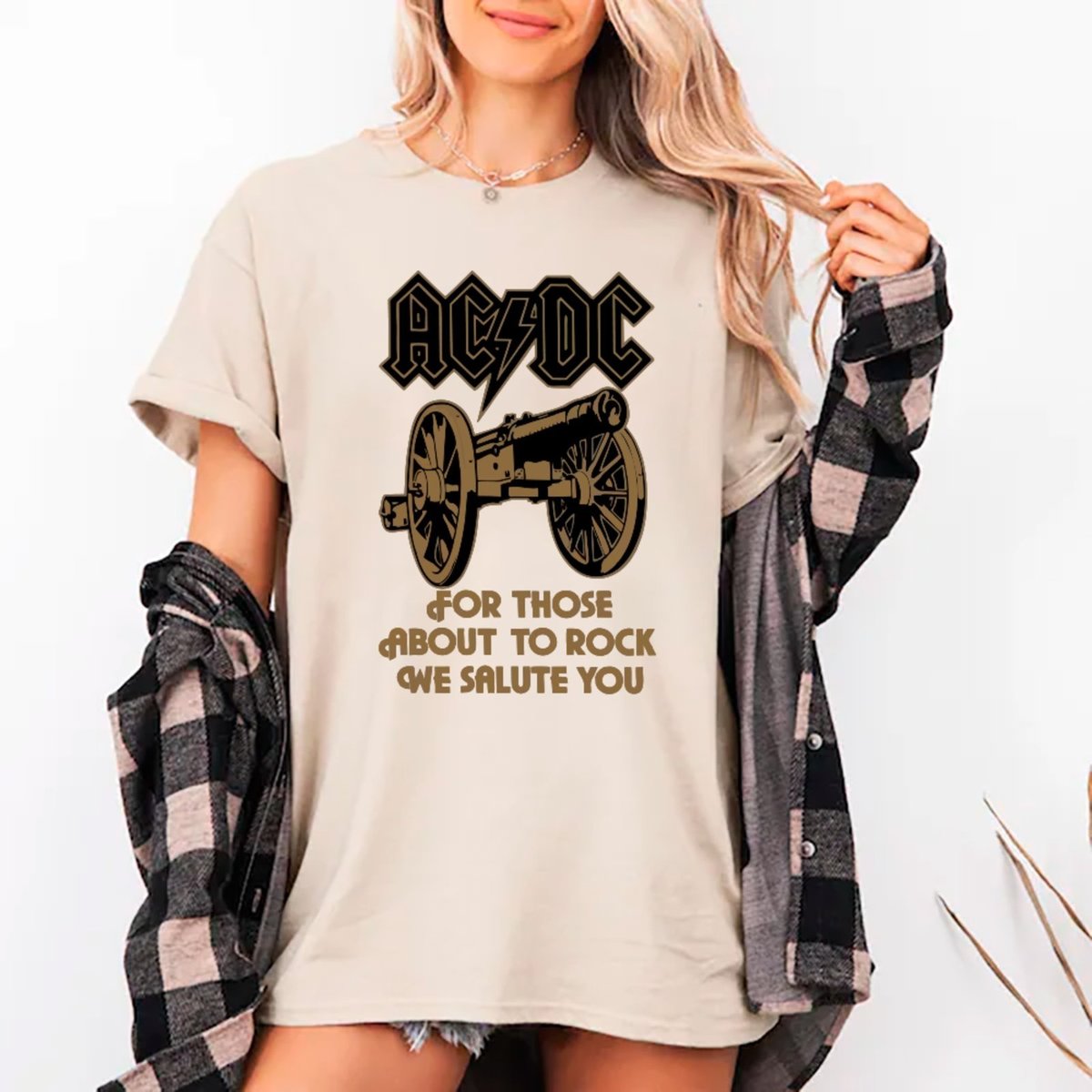 Imagem principal Camiseta Ousy Básica AC DC For Those About To Rock Rock Clássico Unissex Off White off-white white ousy off-white white