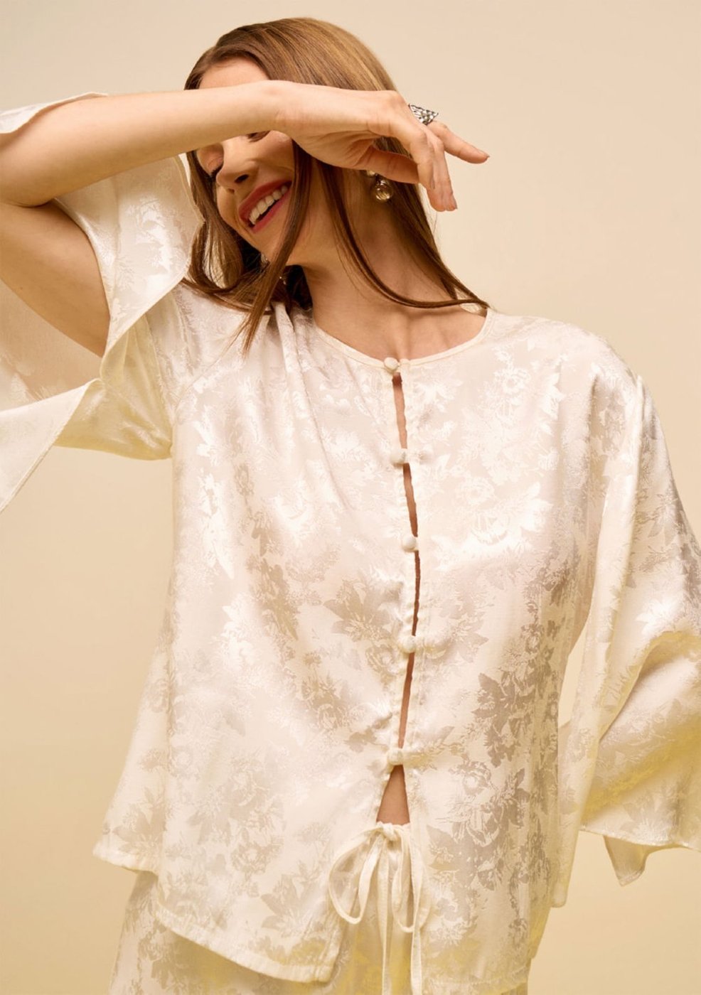 Blusa Zinco Solta Decote Careca Manga 3 Quartos Padrão Off-white