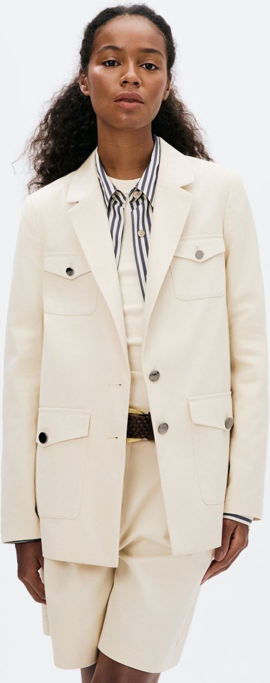 Blazer Feminino Com Bolsos