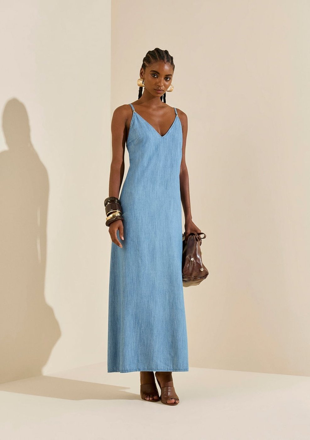 Imagem principal Vestido Morena Rosa Solto Decote V Com Alça Longo Azul azul rosa Morena Rosa azul rosa